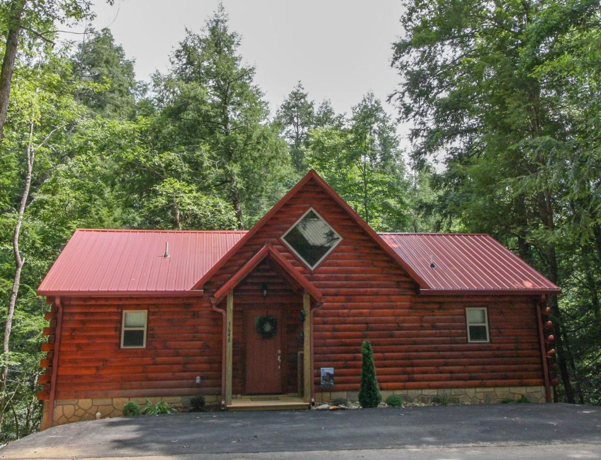 210 Cubs In The Treetops - Luxurious Cabin In Gatlinburg Exterior photo